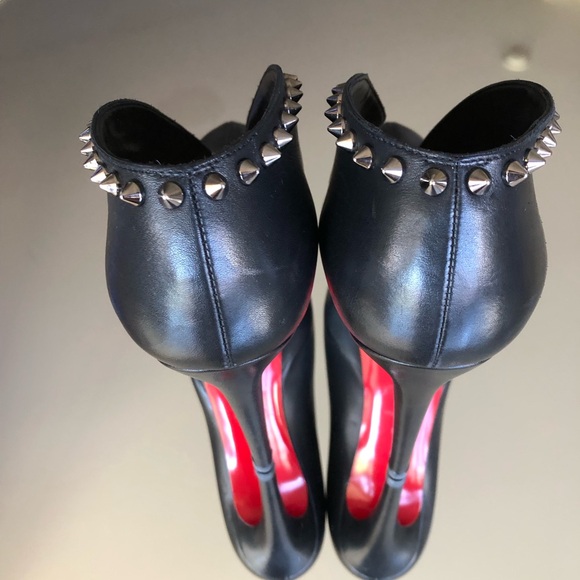 38 Christian Louboutin Platform Spiked Heel - Picture 3 of 5